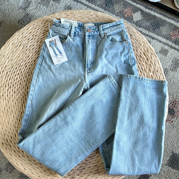 Abrand A94 Hight Straight Jean NWT - Picture 4 of 5